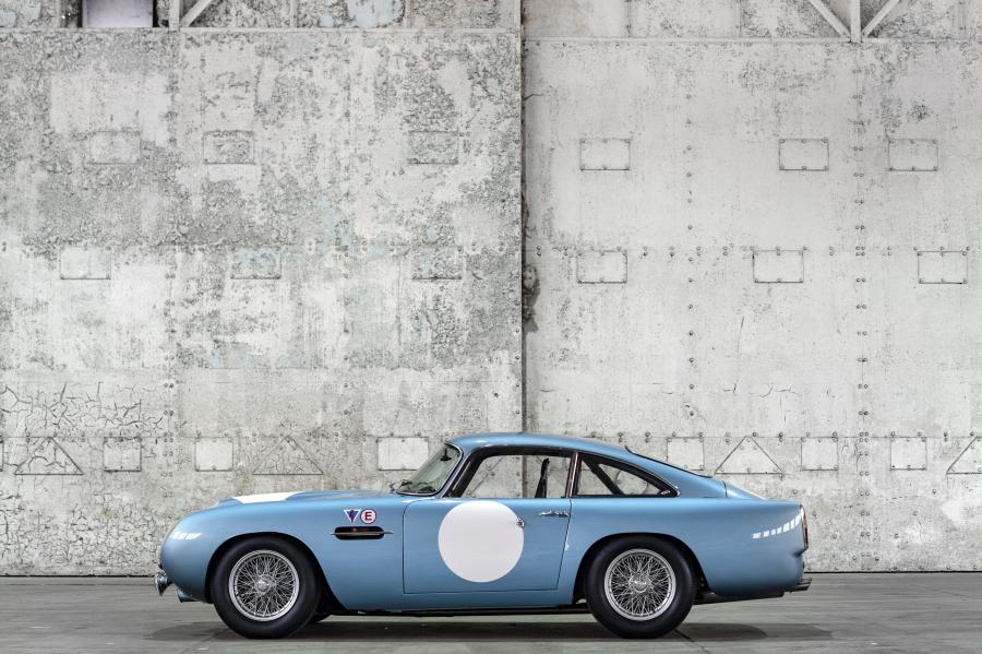 Aston Martin DB4 GT Continuation 2017 года  (UK) (фото 39 из 90)